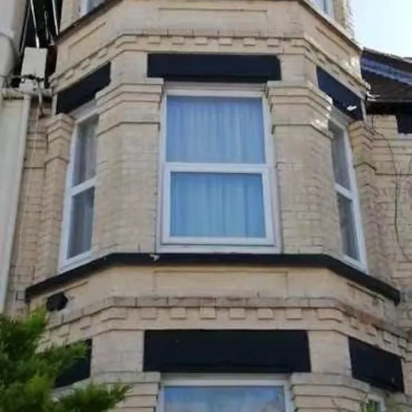 Chart Road House-Folkestone, hotel in Folkestone