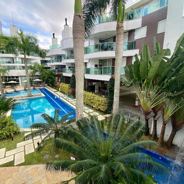 233 - Apartamento Frente Avenida em Bombinhas