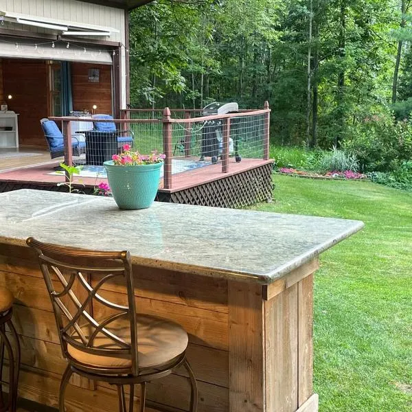 Lake Lovers Hideaway Near Lake Geneva, hotel u gradu 'Elkhorn'