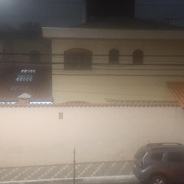 Upside house