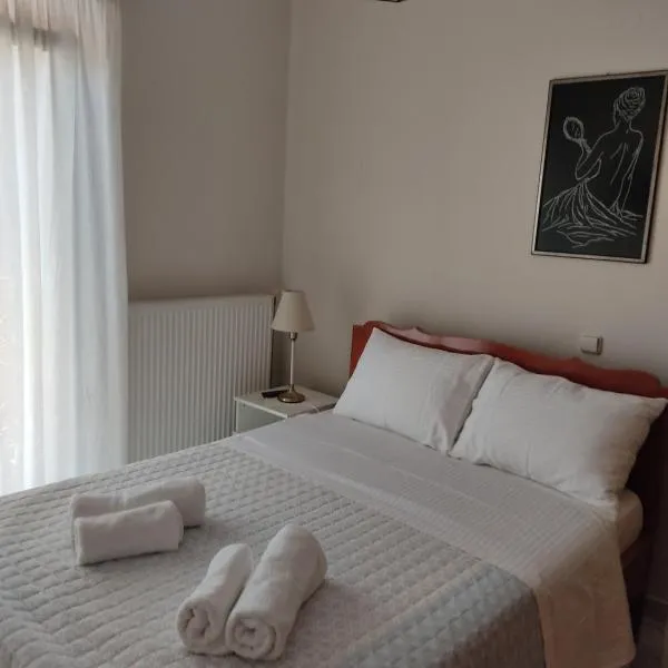 Perasma2, hotel in Perama