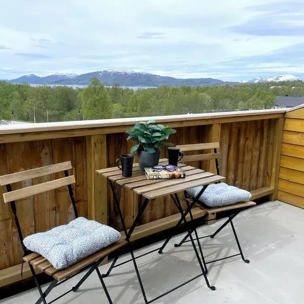 Helt ny sentral 2-roms leilighet i Dyrøy, hotel en Brostadbotn