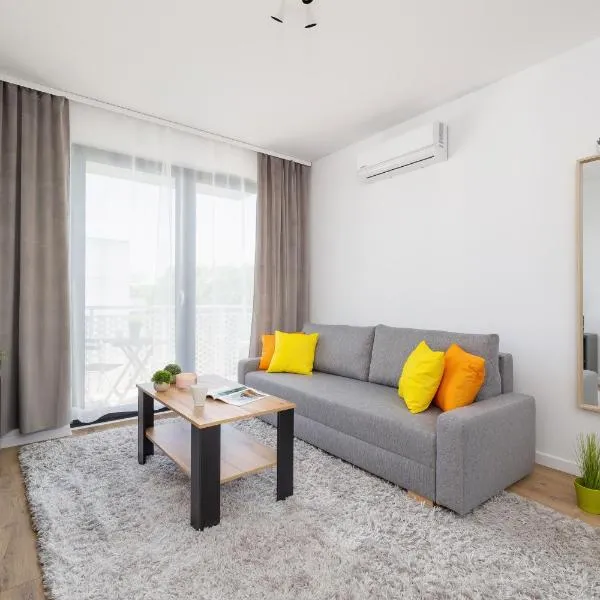 Wybickiego Stylish Apartments with Parking and Air Conditioning in Cracow by Noclegi Renters, отель в Кракове