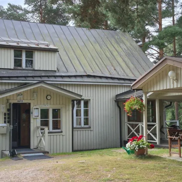 Salonsaaren Lomakylä, hotel em Asikkala