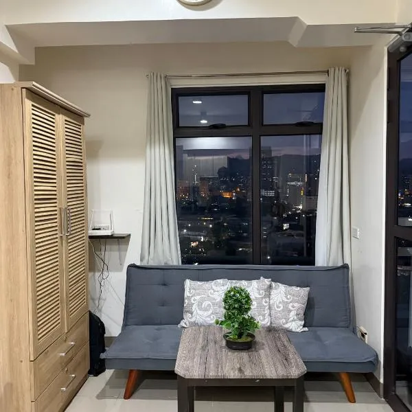 Viesnīca Heart of Cebu Cozy Studio with Pool, Gym, Wifi and Netflix near Cebu City,Ayala and IT Park Sebu