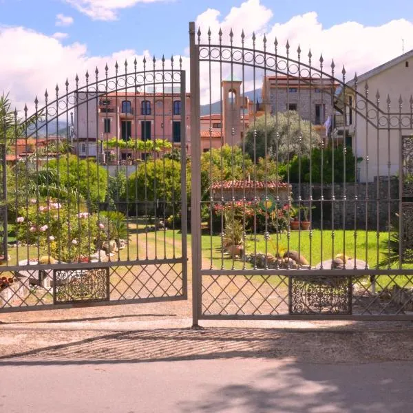 Hotel Del Sole Al Plebiscito, hotel in Casaletto Spartano