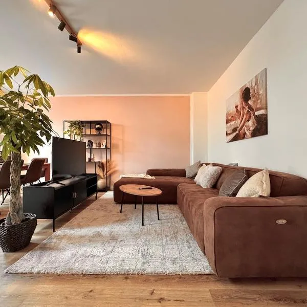 Designer-Apartment mit Balkon und Kaffeebar, Elbnah, hotel a Magdeburg