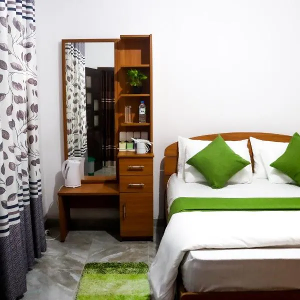 House Of Flowers、エッラのホテル