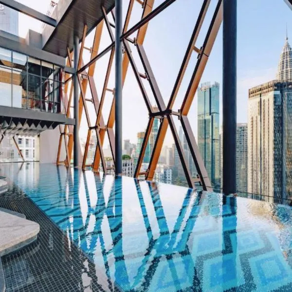 Scarletz Suites KLCC Twin Tower by Majestic Aura, hotel in Gua Sai