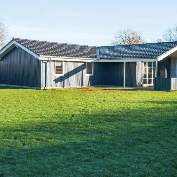 8 person holiday home in Børkop-By Traum, hotel in Egeskov