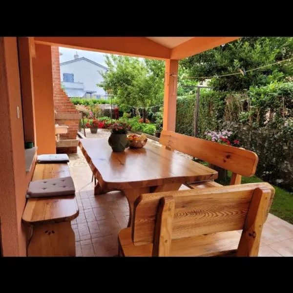 Apartman Perka, hotell i Valbandon