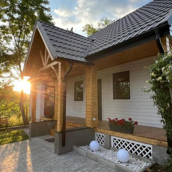 Roua Chalet, hotel in Nemţişor