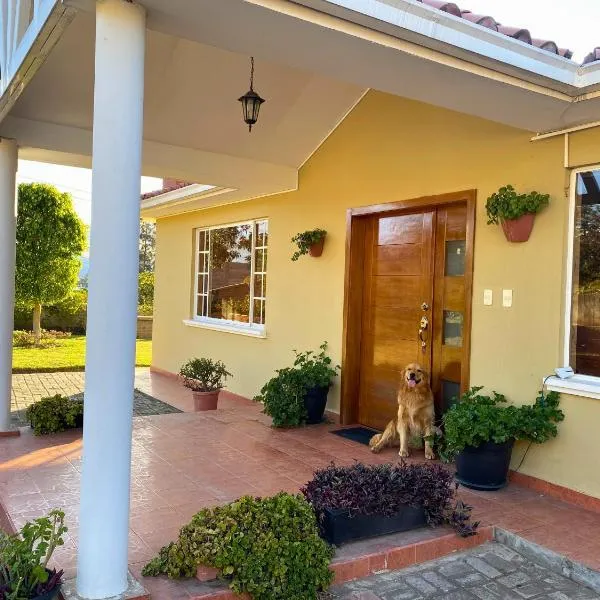 Las Hortensia's Casa De Huespedes, hotel v destinaci Tababela
