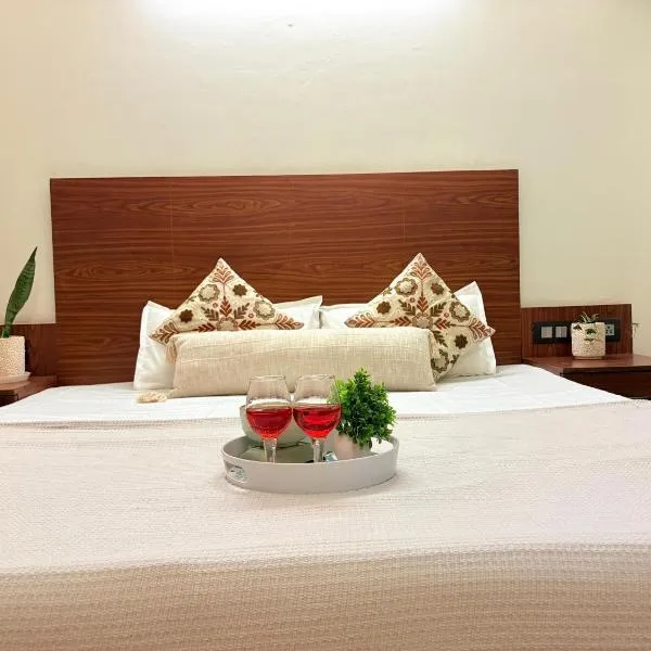 Your 2nd Home Studio Haven, hotel v destinaci Déhrádún