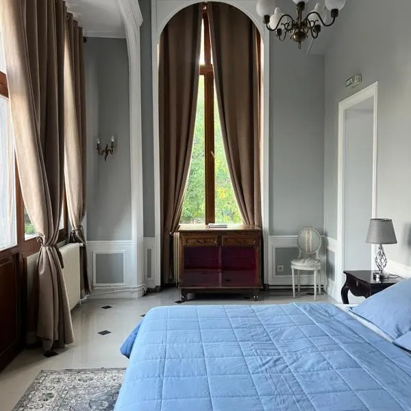 Château de Crenille -Appartements, hotel di Chaumes-en-Brie