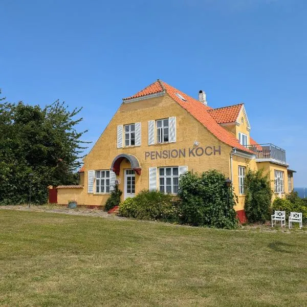 Villa Koch X Pension Koch, hotel in Gudhjem