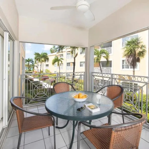 Regal Beach Club #322, hotel in George Town