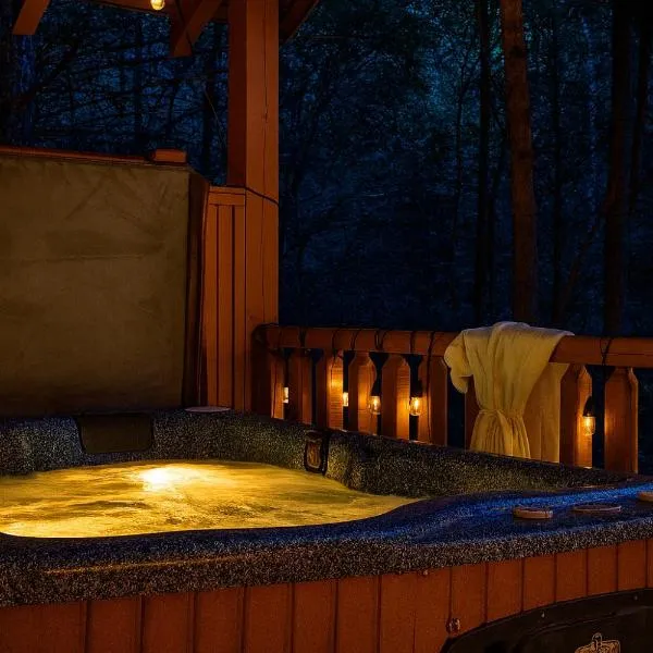 Love Me Tender Studio Cabin, hotel in Sevierville