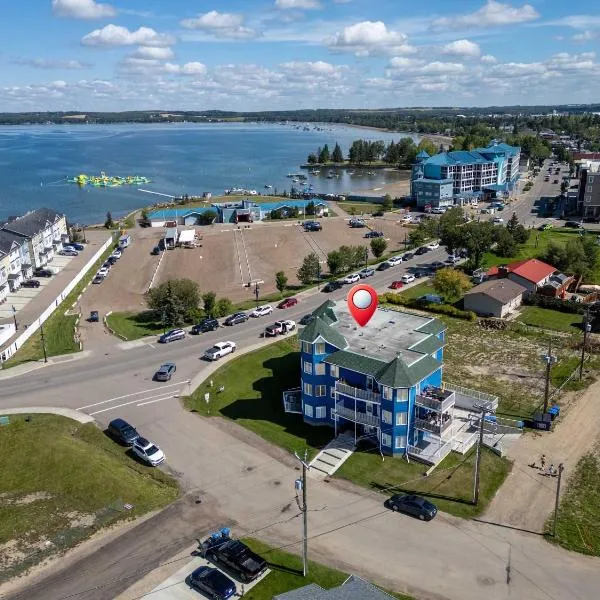 Lakefront Lookout 1BR Condo on Lakeshore Drive, hotel u gradu 'Sylvan Lake'