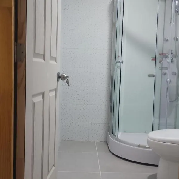 Hostal GYT, hotel en Caldera