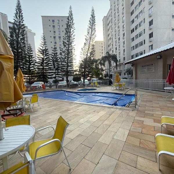 Apartamento com piscina próximo ao Rio Centro e praia