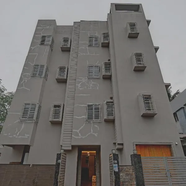 Super Townhouse Hotel All In One Near City Centre Salt Lake, hotel in Kolkata