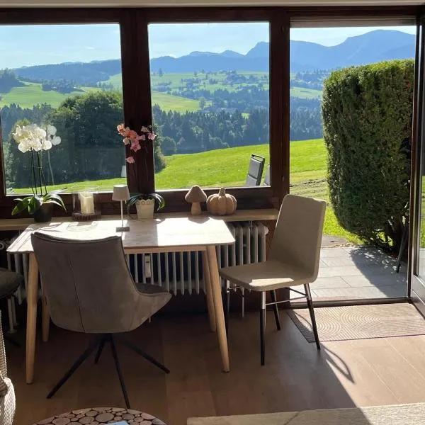 Neu - Ferienwohnung Allgäuparadies - Traumhafte Aussichten mitten in der Natur des Westallgäus, hotelli kohteessa Oberreute