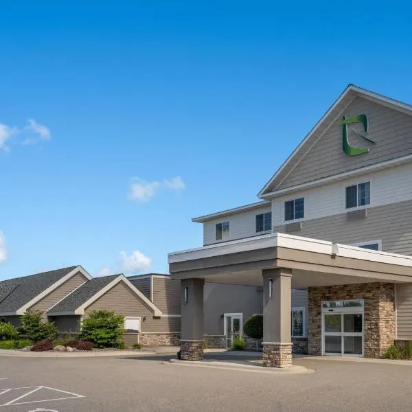 Little Crow Resort & Conference, Trademark by Wyndham, hôtel à Spicer