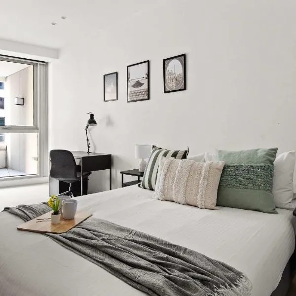 Luxury Stay Near Grand Prix Track, hotelli Melbournessa