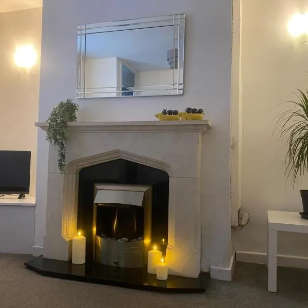 Angies 2 bed home in Eccleston near Liverpool sleeps 5، فندق في Eccleston