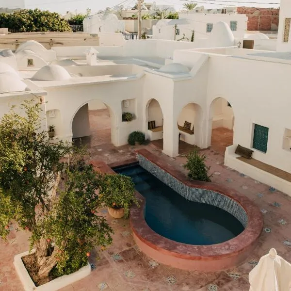 Hotel Dar Dhiafa, hótel í Houmt Souk