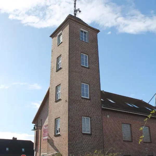 Wohnen im alten Feuerwehrturm, hotel in Harsefeld