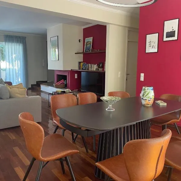 Villa Iroko, hotel in Patra