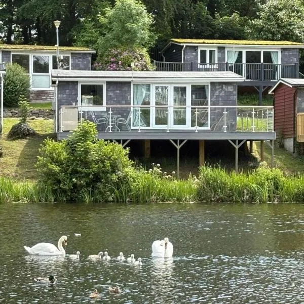 Lakeside Lodge 84, hotel di Caeathro