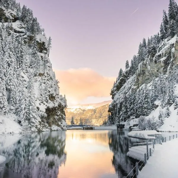 Ecrin Blanc Resort Courchevel - Aquapark, hotel v destinaci Courchevel