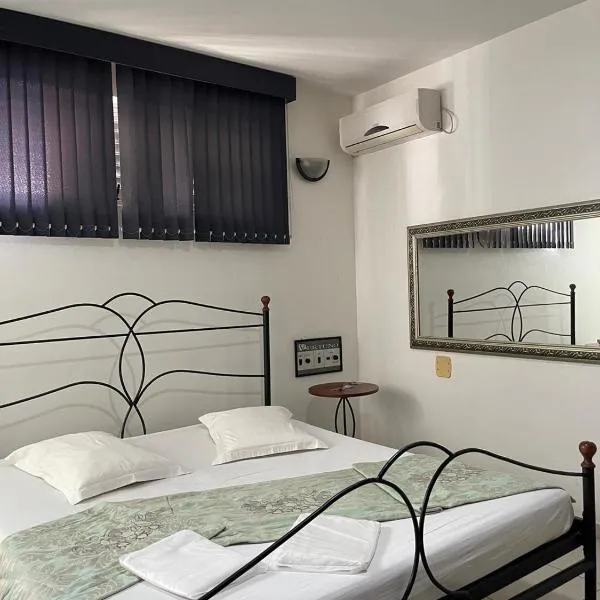 Motel Vertuno, hotel in Oliveira
