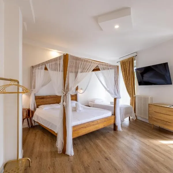 Domino Hotel, hotel u Torinu