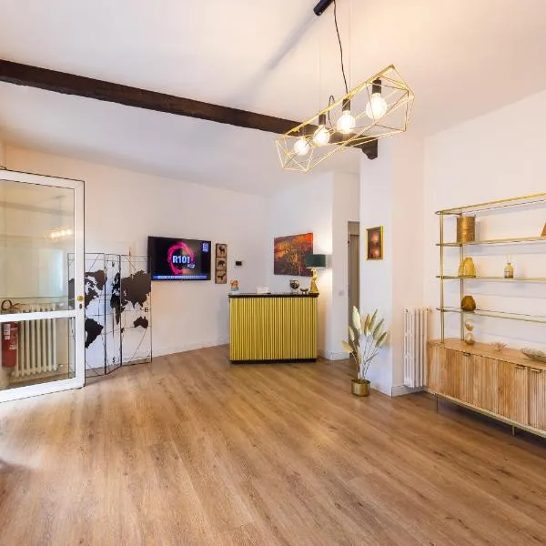 Domino Hotel, Hotel in Turin