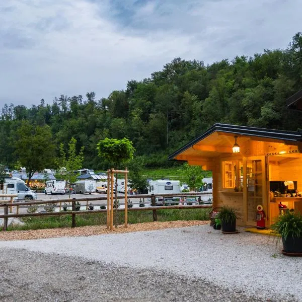 Barbana Lipizzans Camper Park - Pitches for Campers and Tents, hotel v Radovljici