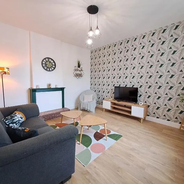 Le 84bis, maison, proche gare, parking, Netflix, hotel sa Laval