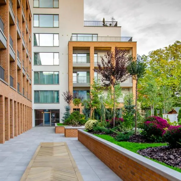 Cuza 16 - Central Premium Apartments, отель в Брашове