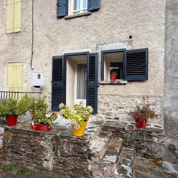 Maison de village, hotel en Stazzona