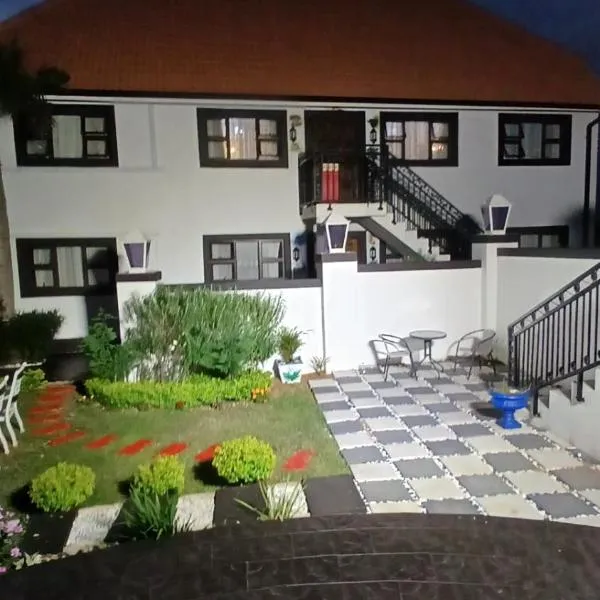 Orca Estate Guesthouse Self-catering Accommodation, hotel in Durban