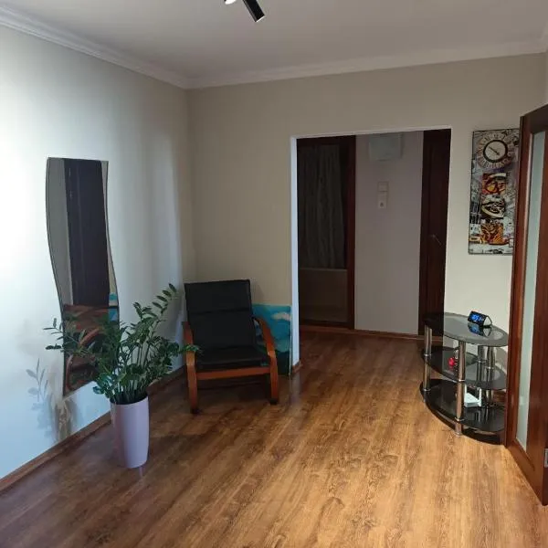 Spacious Buiucani Apartment, hotel in Chişinău