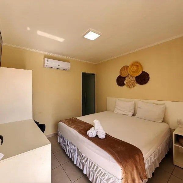 Village Comfort Hotel, hotel u gradu Kaninde de Sao Fransisko