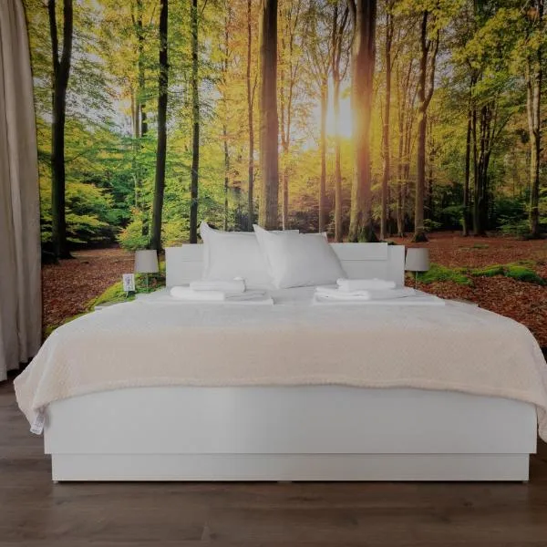 Просторен апартамент за семейна почивка, hotel in Hisarya