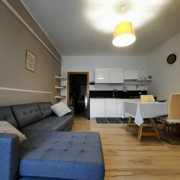 Bilocale tra Verona e Lago di Garda, hotel v destinaci Bussolengo