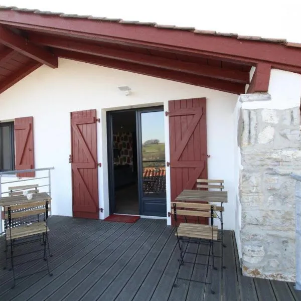 Irazabal Beheria Gite, hotel in Espelette