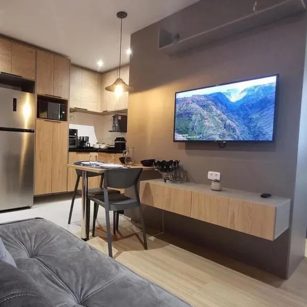 Studio Moderno no Ingá com Vista, hotell i Niterói