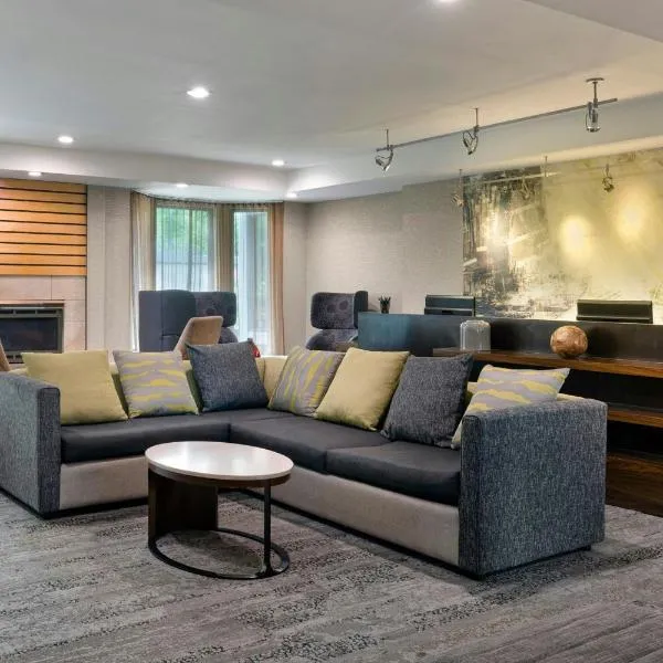 Courtyard St. Louis Airport/Earth City, hotel in Bridgeton